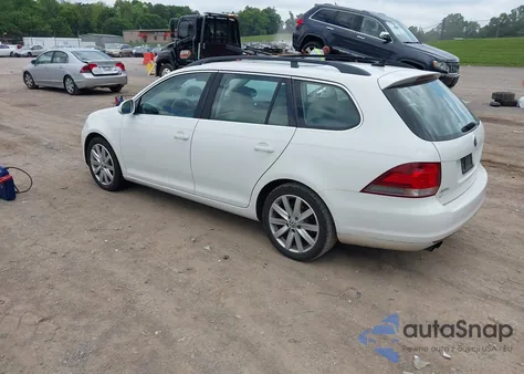 2012 Volkswagen Jetta Sportwagen 2.0L Tdi from USA, damaged, VIN 3VWPL7AJ5CM697167